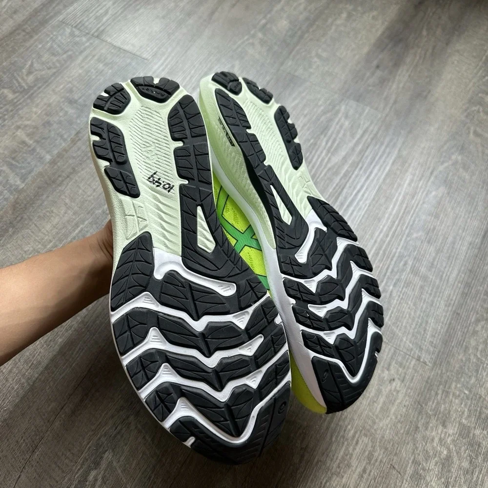 ASICS GT-2000 13‎ Safety Yellow/White Men's Running Shoes 1011A932-750 WORN ONCE